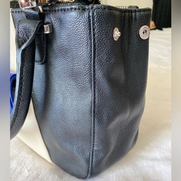 Steve Madden Small Faux Leather Colorblock Handbag Crossbody Strap Multi Pockets - Picture 7 of 12